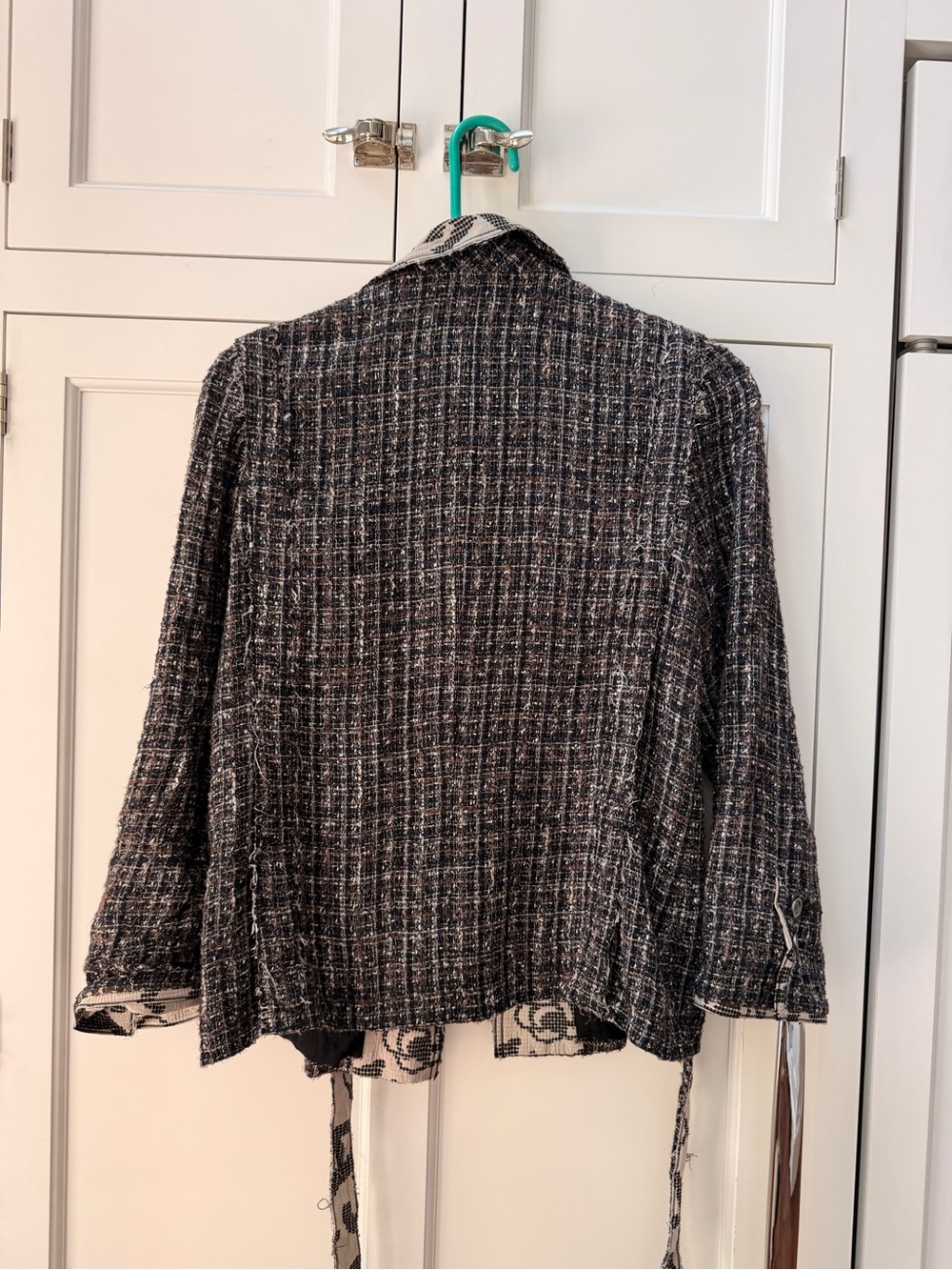 CHANEL Jacket - Picture 13 of 13